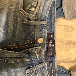Hollister ultra high rise mom jeans